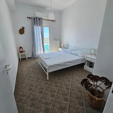 Blue And White View Appartement